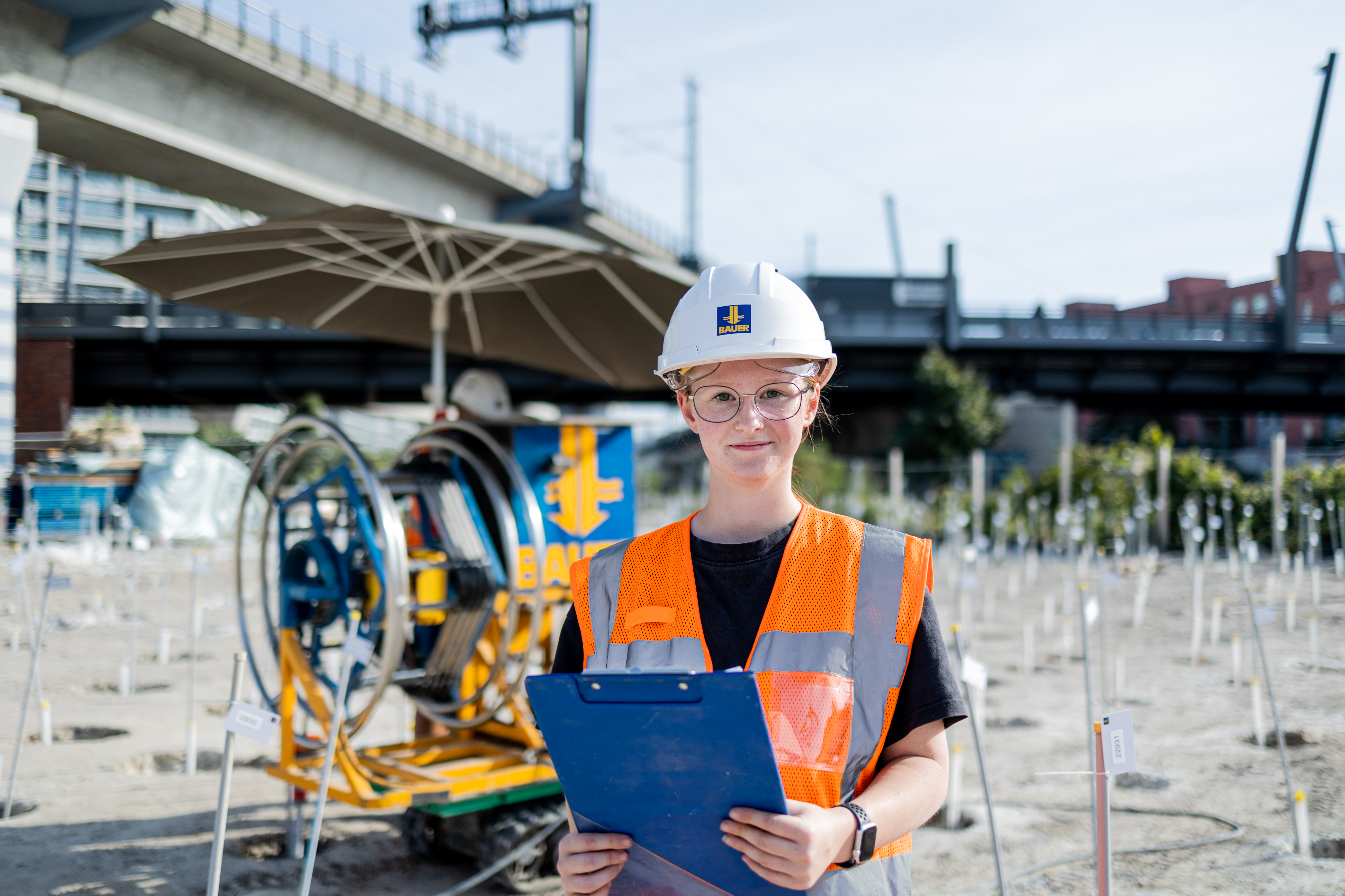 Spezialtiefbauer erstellen besonders tragfähige Fundamente und errichten Gründungen für Großbauwerke.