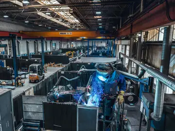 ie Hallenfläche des Maschinenbaus umfasst mehr als 30.000 m².