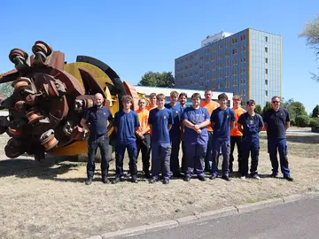 Am 12. August begrüßten die Ausbildungsmeister Andreas Herrmann und Robert Siebold elf neue Nachwuchskräfte in Nordhausen.