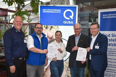 Die BAUER Resources GmbH erhält als erstes Unternehmen im Hamburger Raum QUBA-Zertifikate für qualitätsgesichertes Bodenmaterial.